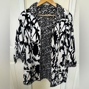 Cotton Quilted Reversible  & White Floral jacket. Trimdin- med
